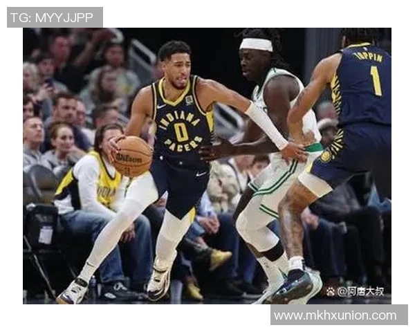 骑士与凯尔特人激战正酣比分悬念不断引人关注